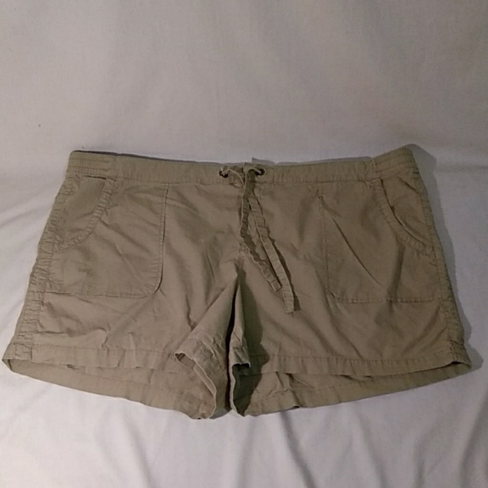 Boutique Khaki Shorts